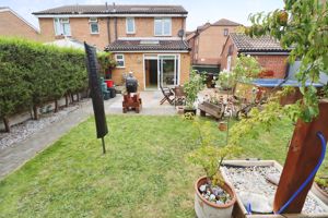 CAMPERNELL CLOSE- click for photo gallery